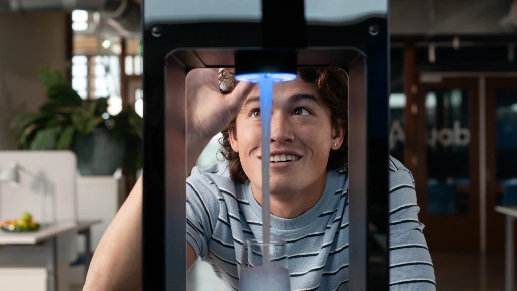 Aquablue-_37_by Isabell Janssen - Outsider.i_.JPG.jpg